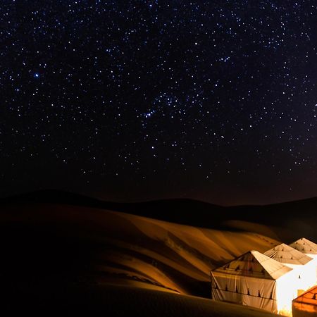 Sahara Dunes Luxury Camp Merzouga Bagian luar foto