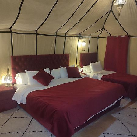 Sahara Dunes Luxury Camp Merzouga Bagian luar foto