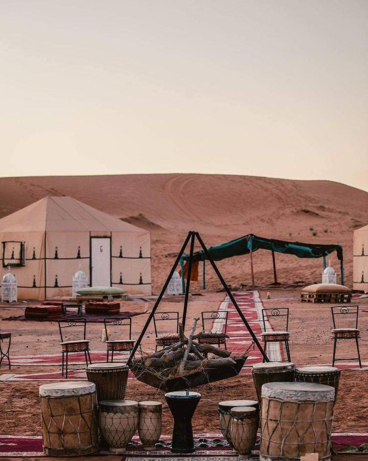 Sahara Dunes Luxury Camp Merzouga Bagian luar foto