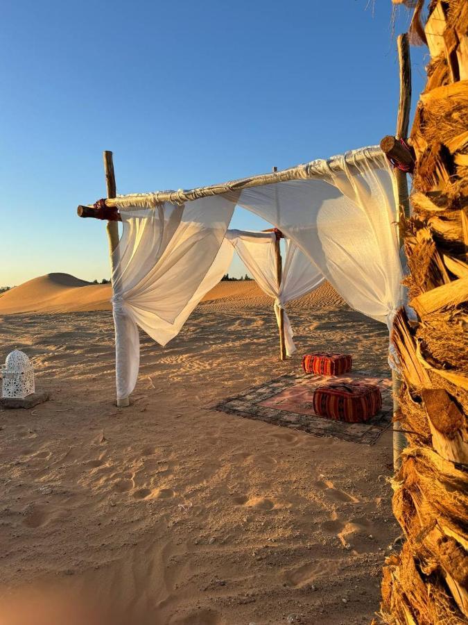 Sahara Dunes Luxury Camp Merzouga Bagian luar foto