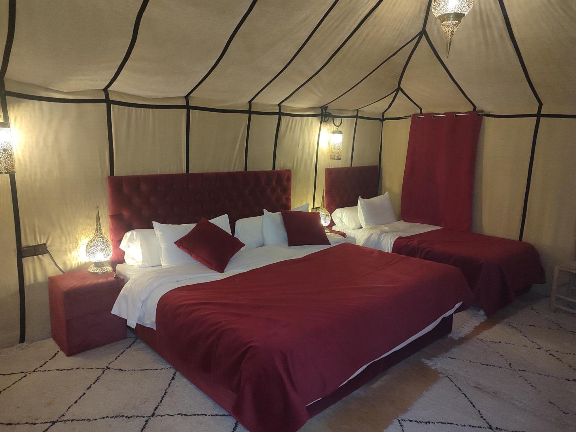 Sahara Dunes Luxury Camp Merzouga Bagian luar foto