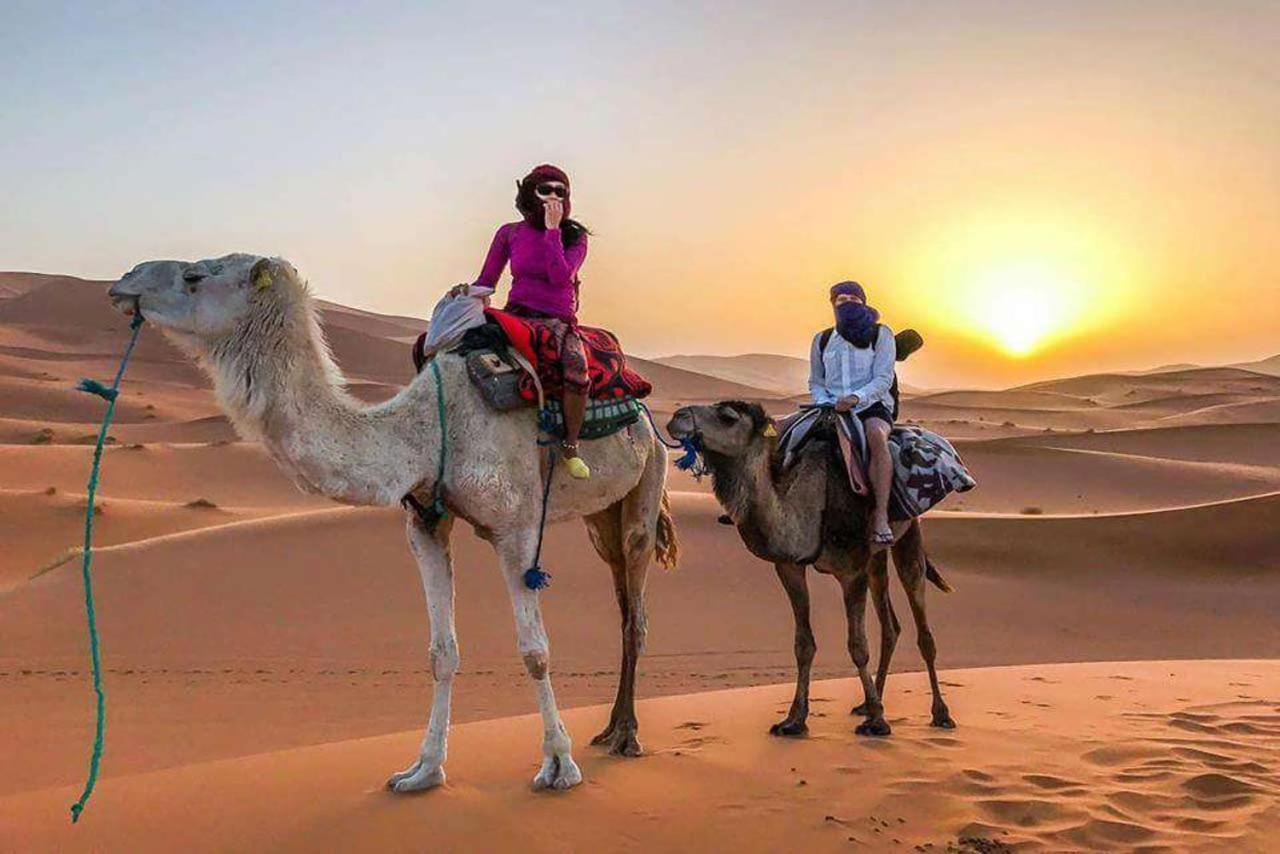 Sahara Dunes Luxury Camp Merzouga Bagian luar foto