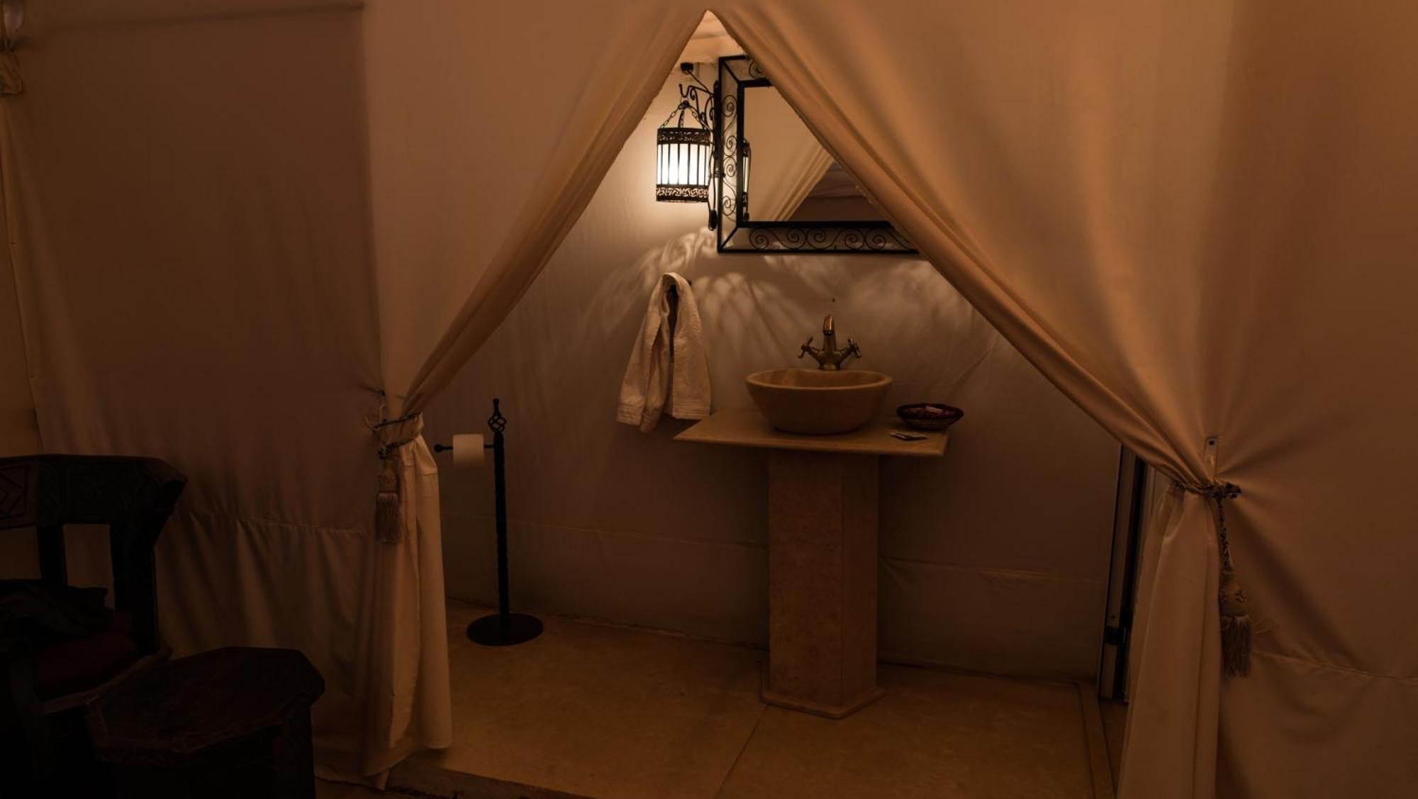 Sahara Dunes Luxury Camp Merzouga Bagian luar foto